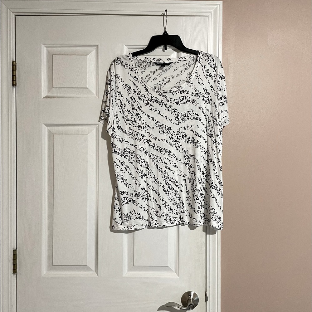 New Vera Wang Top